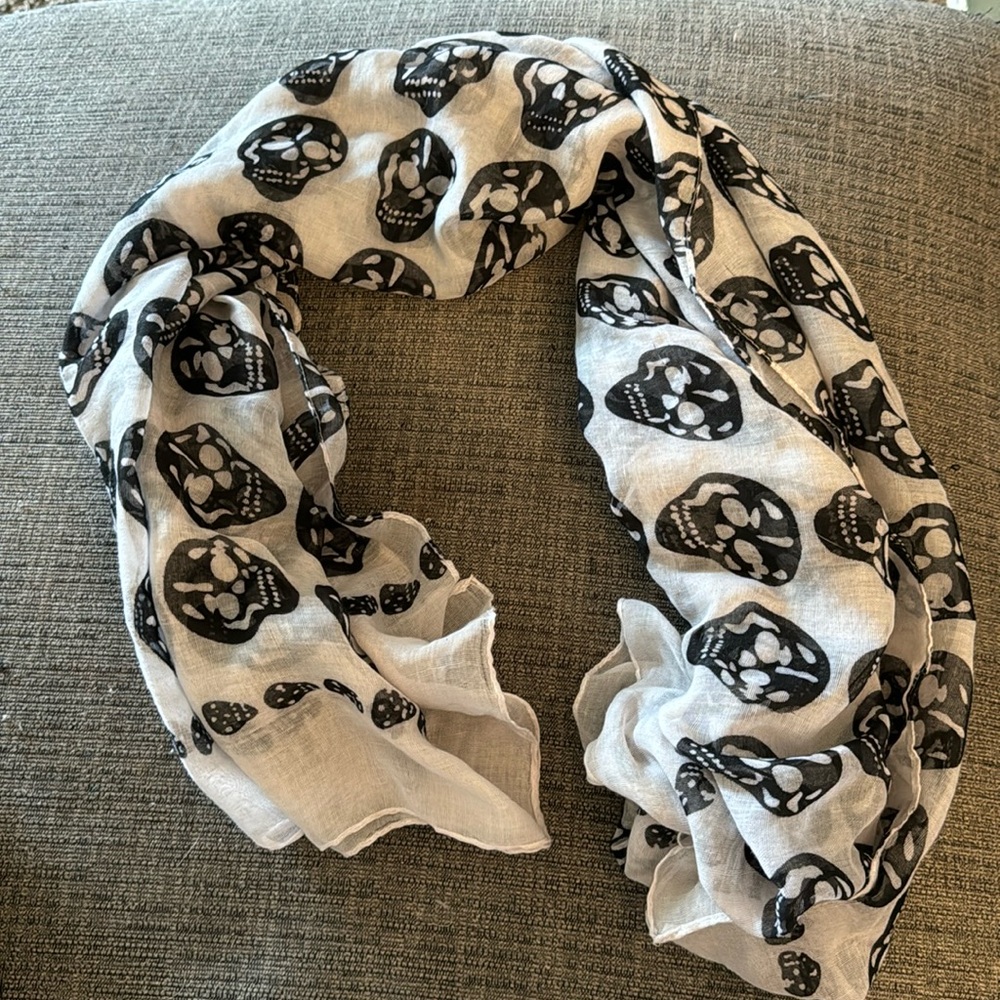 Women’s Sheer Pale Grey with Black Skull Scarf/Wrap